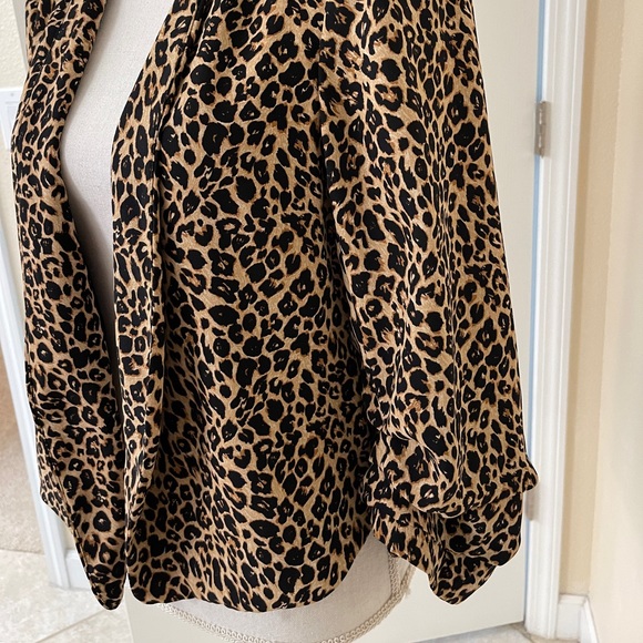 Leopard Print Modern Jacket - Picture 6 of 15